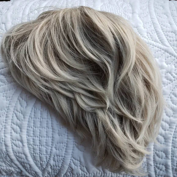 Wig, Pixie Style. - Picture 4 of 7